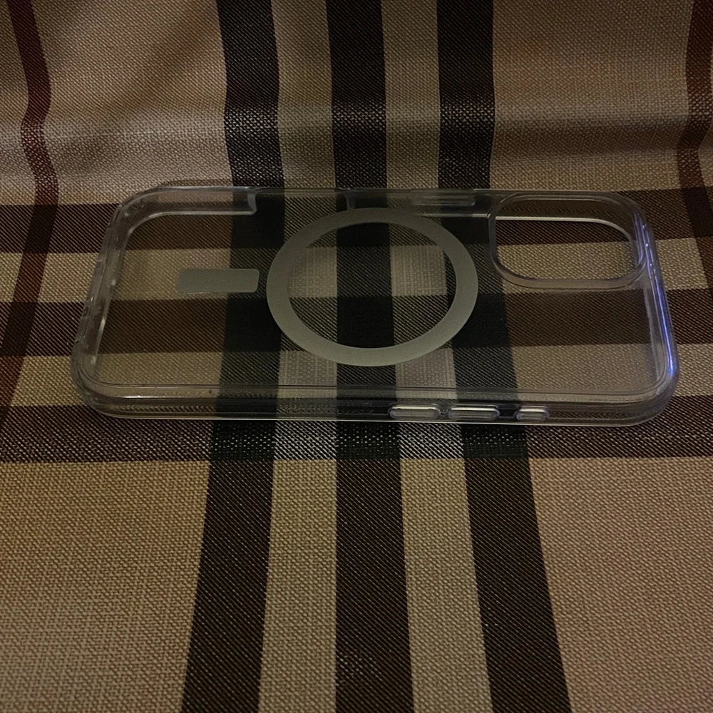 Otterbox Clear Silver Magnetic Phone Case New Not Used_10